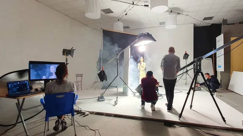 Whitebox - Kreamark Studio 18