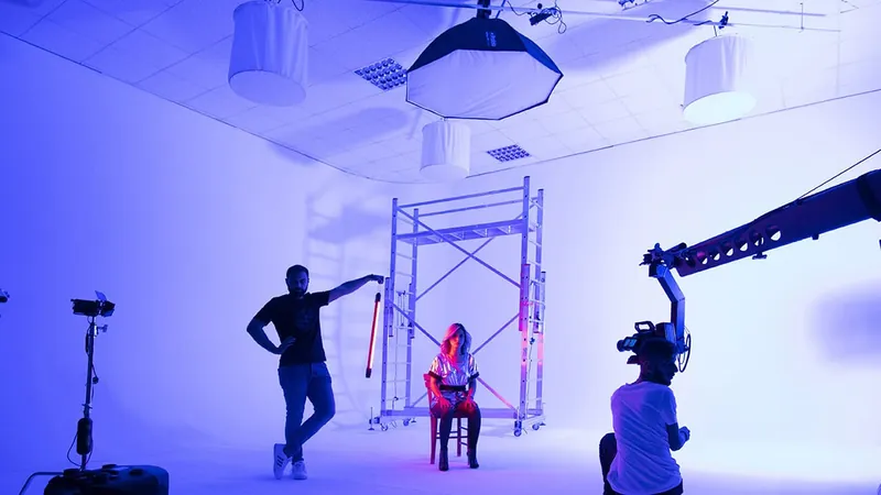 Whitebox - Kreamark Studio 22